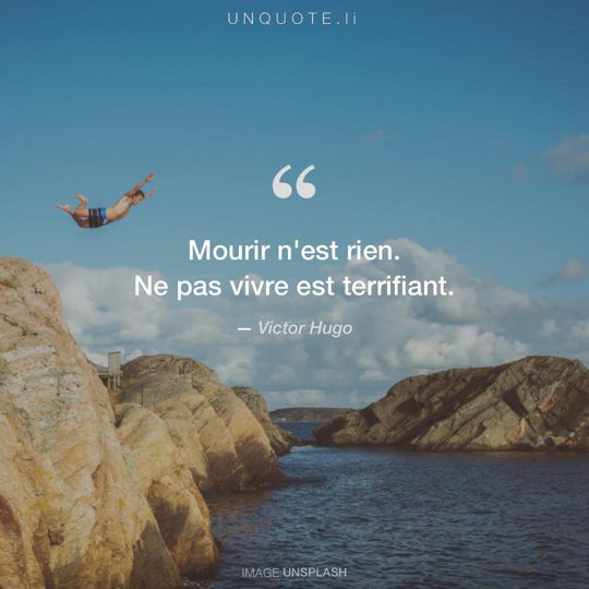 Image d'Unsplash remixée avec citation de Victor Hugo.