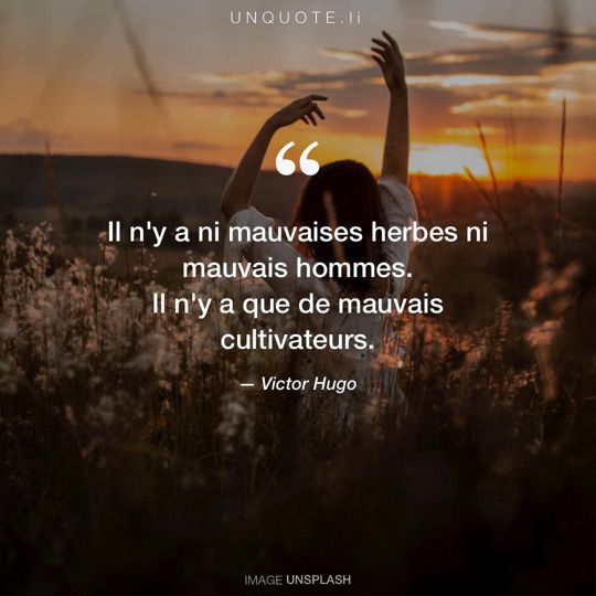 Image d'Unsplash remixée avec citation de Victor Hugo.