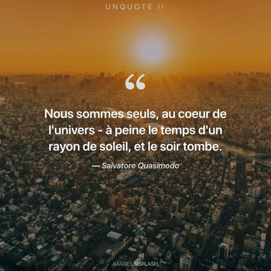 Image d'Unsplash remixée avec citation de Salvatore Quasimodo.