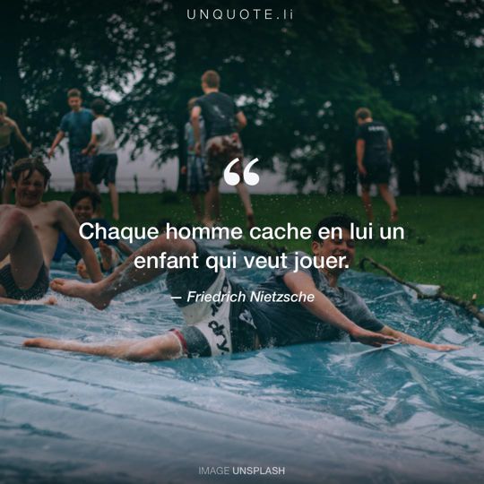 Image d'Unsplash remixée avec citation de Friedrich Nietzsche.