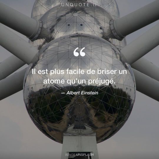 Image d'Unsplash remixée avec citation de Albert Einstein.