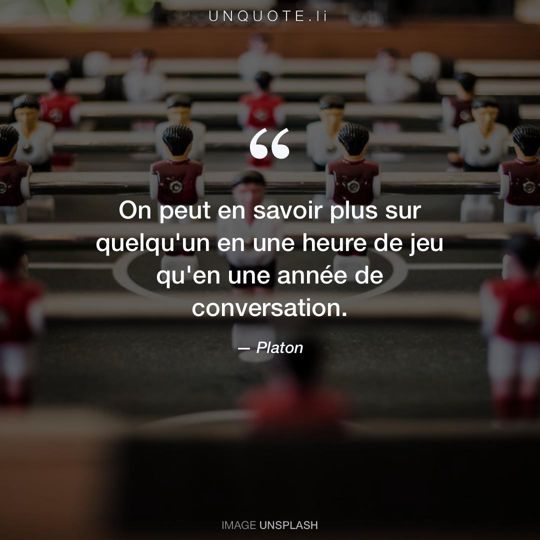 Image d'Unsplash remixée avec citation de Platon.